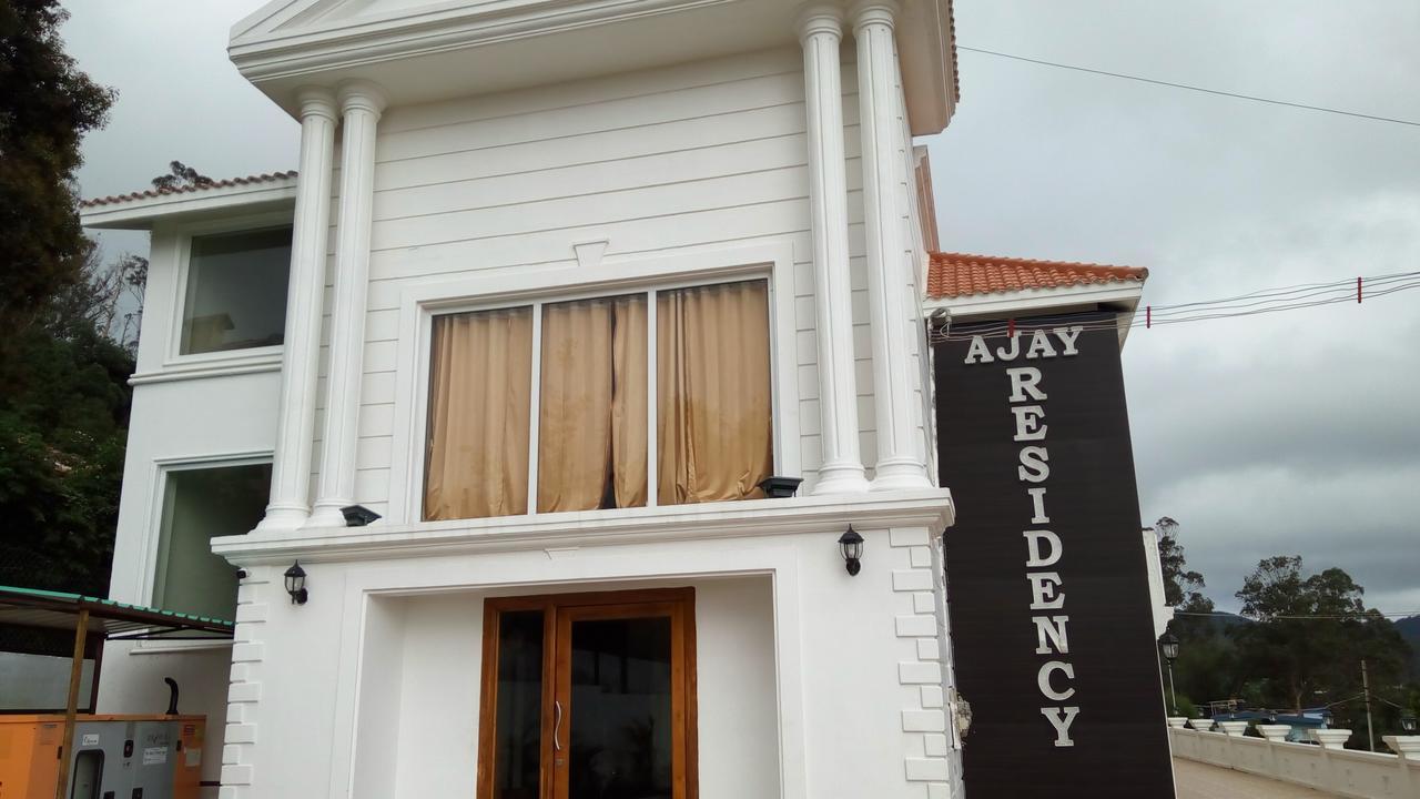 Ajay Residency Hotel Ooty Buitenkant foto