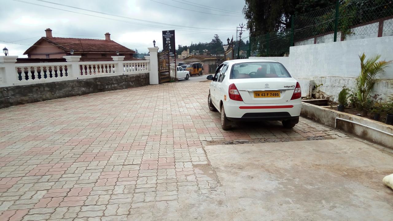 Ajay Residency Hotel Ooty Buitenkant foto